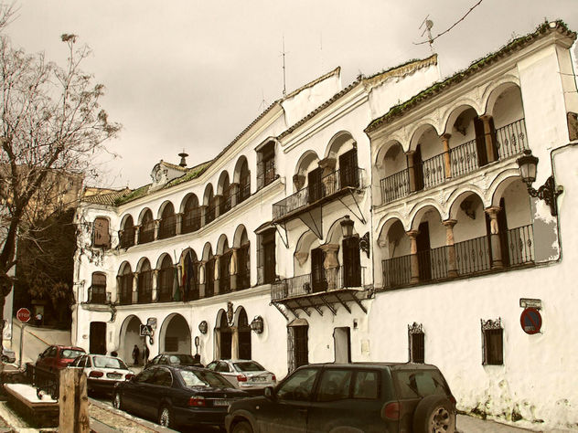 XVI