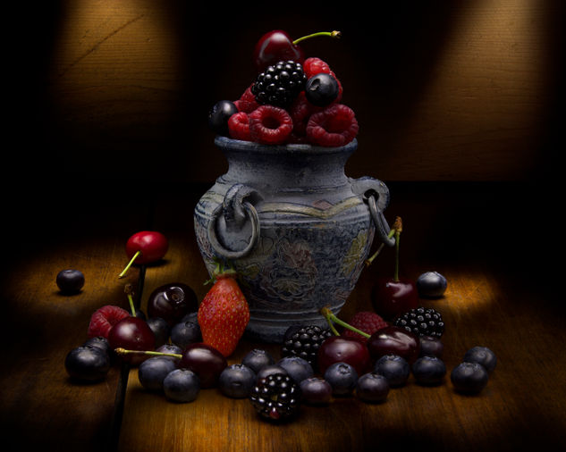 Frutas rojas Still lifes Color (Digital)