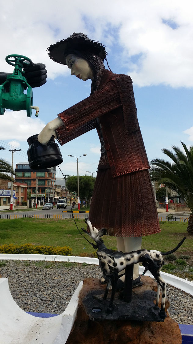 escultura del fontanero CEL: 311 2654856