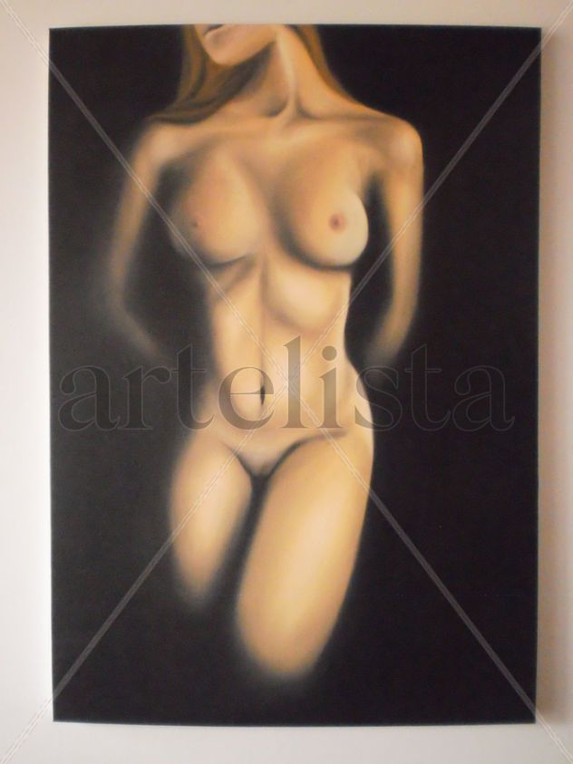 Desnudo en penumbras