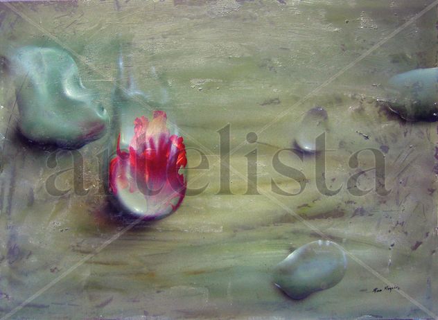 flor atrapada en gota