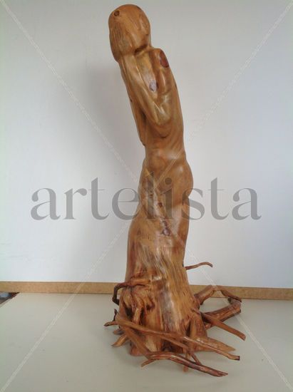 nacido de la tierra Carving Figurative