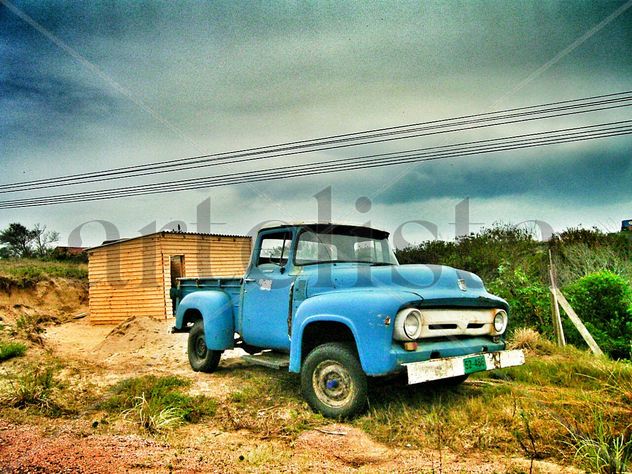 Camioneta furgoneta azul