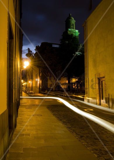 CATEDRAL Y NOCHE Travel Color (Digital)