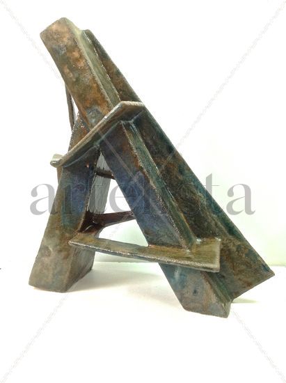 Triangle Vert Pottery Abstract