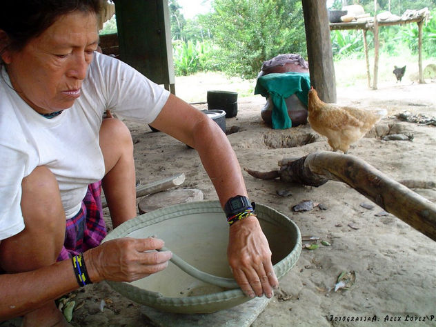 CERAMICA INDÍGENA SELVA ECUADOR