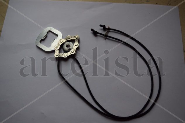 Colgante forma ojo cadena bicicleta abridor Metal Figurative