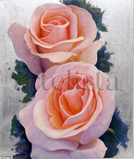 Rosas sobre plata