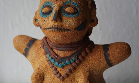 Esculturas femeninas tribales