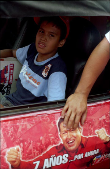 De la serie: Venezuela Cotidiana Fotoperiodismo y documental Color (Química)