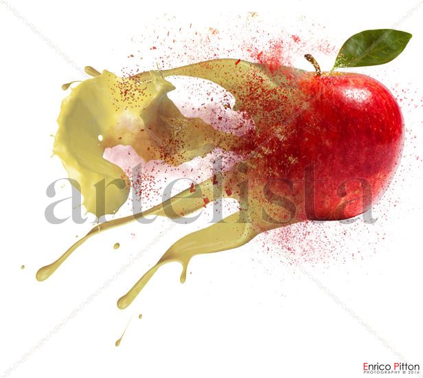 ENRICO PITTON - Liquid Apple Bodegones Color (Digital)