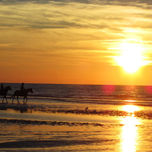 Atardecer en el mar thumbnail 1