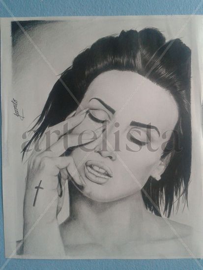 Demi Lovato Graphite