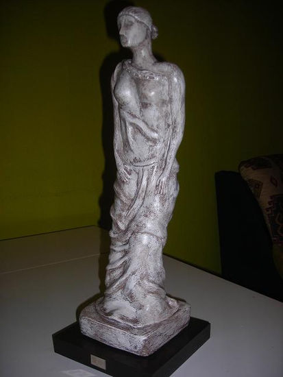 mujer Terracotta Figurative