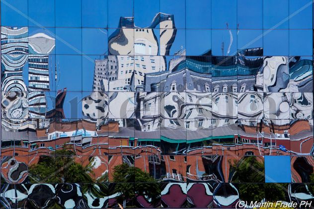 Reflejos de puerto madero