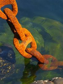 Cadenas en el puerto