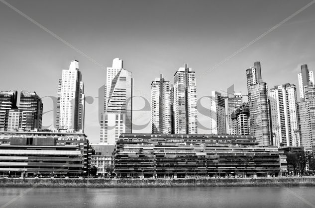 Puerto Madero, Buenos Aires, Argentina Arquitectura e interiorismo Blanco y Negro (Digital)