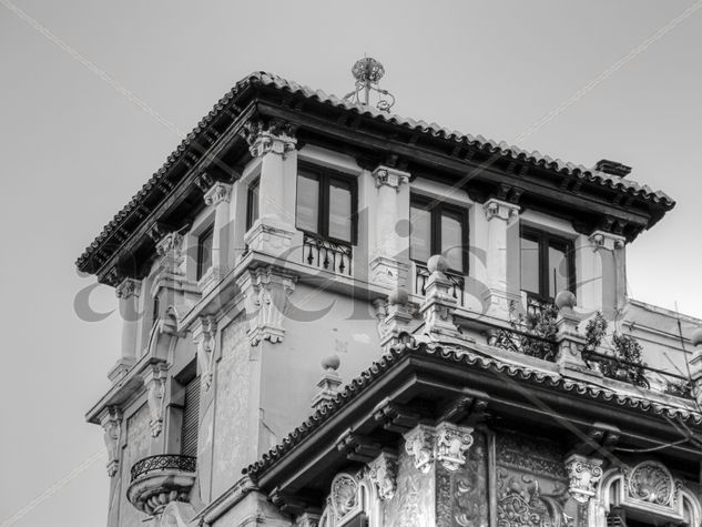 Madrid de los Austrias Architecture and Interiorism Black and White (Digital)