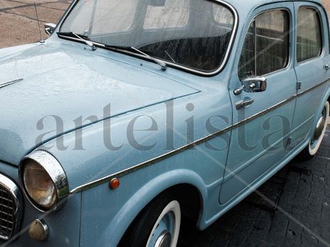 Auto azul