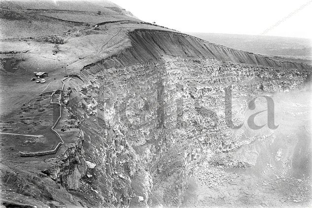 Volcán Masaya. Naturaleza Blanco y Negro (Química)