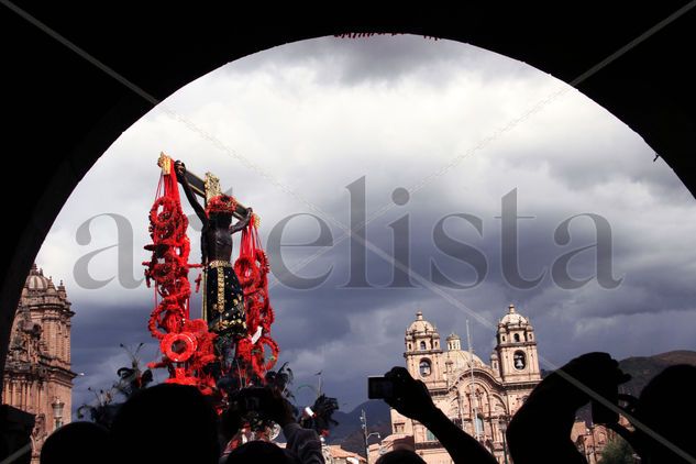 "Procesión del Señor de los Temblores" Photojournalism and Documentary Color (Digital)