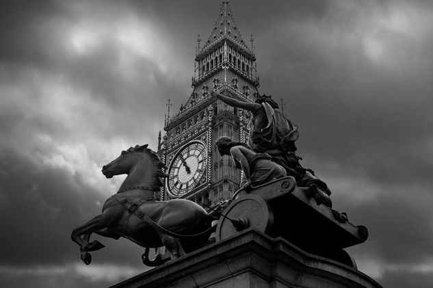 BIG BEN Travel Black and White (Digital)