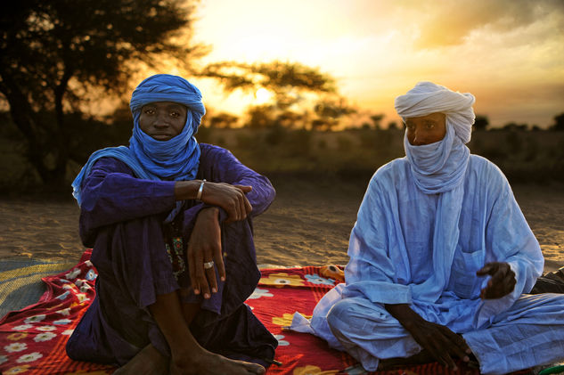 Tuaregs al amanecer Travel Color (Digital)