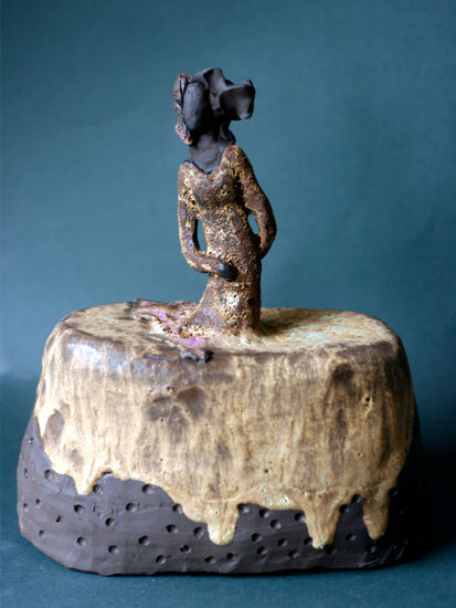 Menina del Aljarafe Pottery Figurative