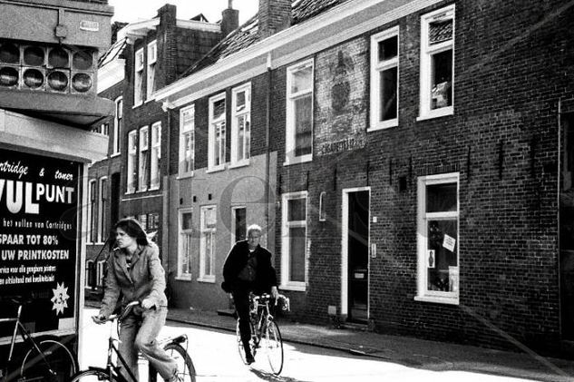 Hombre y mujer en bici Other Themes Black and White (Manual)