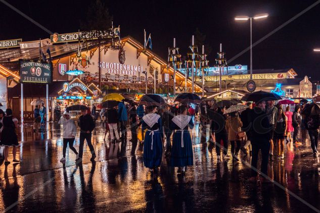 Dias de lluvia Oktoberfest Glamour Color (Digital)