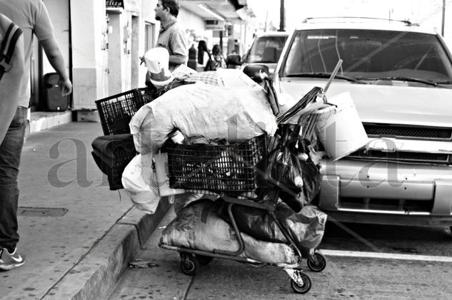 Carrito de Tesoros Photojournalism and Documentary Black and White (Manual)