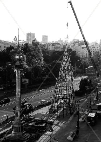 Cicuta nº19: Navidad de A Coruña en construcción Other Themes Black and White (Digital)