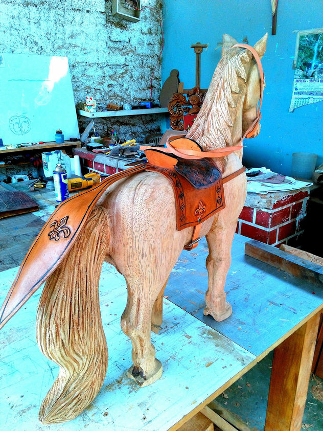ESCULTURAS EN MADERA - CUALQUIER FORMATO