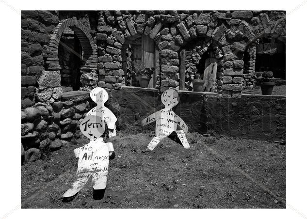 Play e bw Otras temáticas Blanco y Negro (Digital)