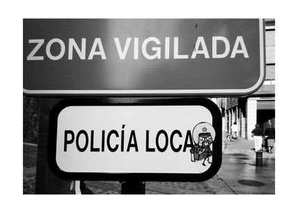 Policía loca