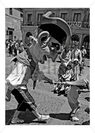 Cabezudo 2 Retrato Blanco y Negro (Digital)