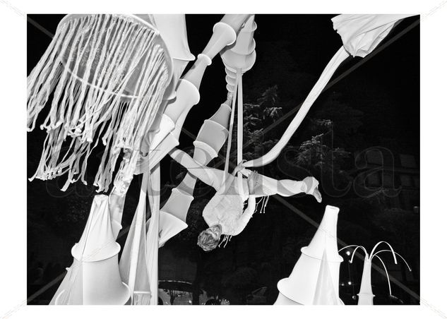 Funambuls 1 Deportiva Blanco y Negro (Digital)