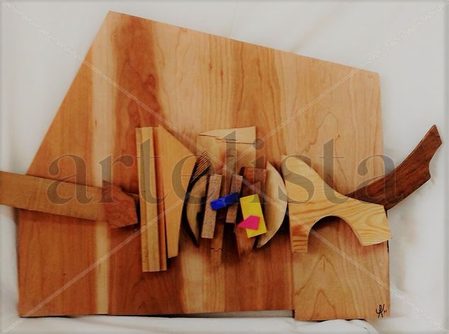 En el cuarto de juegos. At the games room Wood Abstract