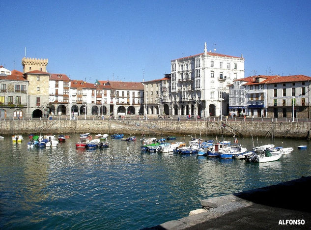 Puerto de Castro-Urdiales Nature Color (Digital)