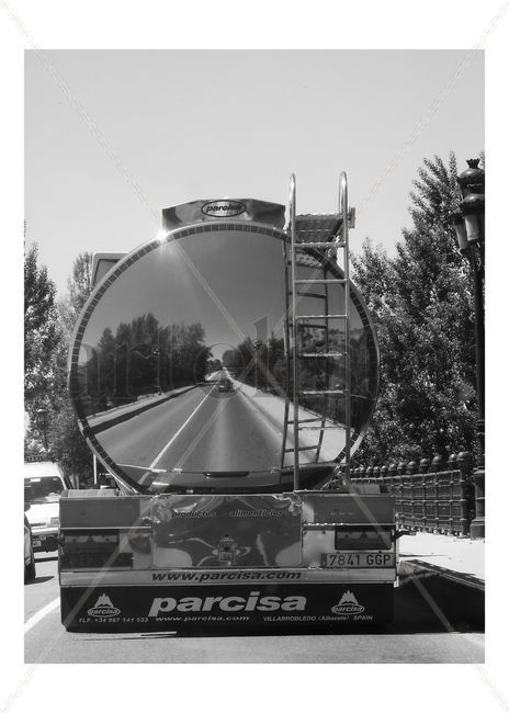 Camión espejo bw