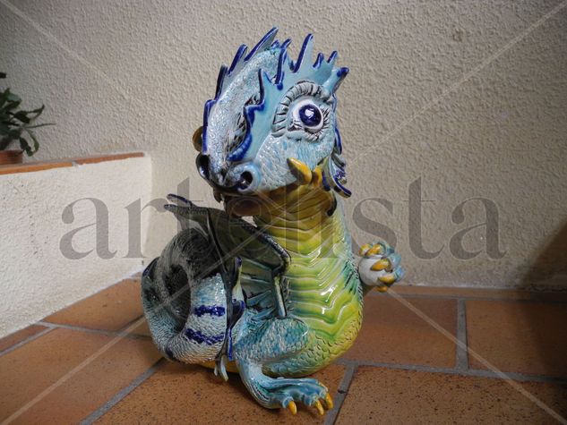 Dragon benefico Pottery Figurative