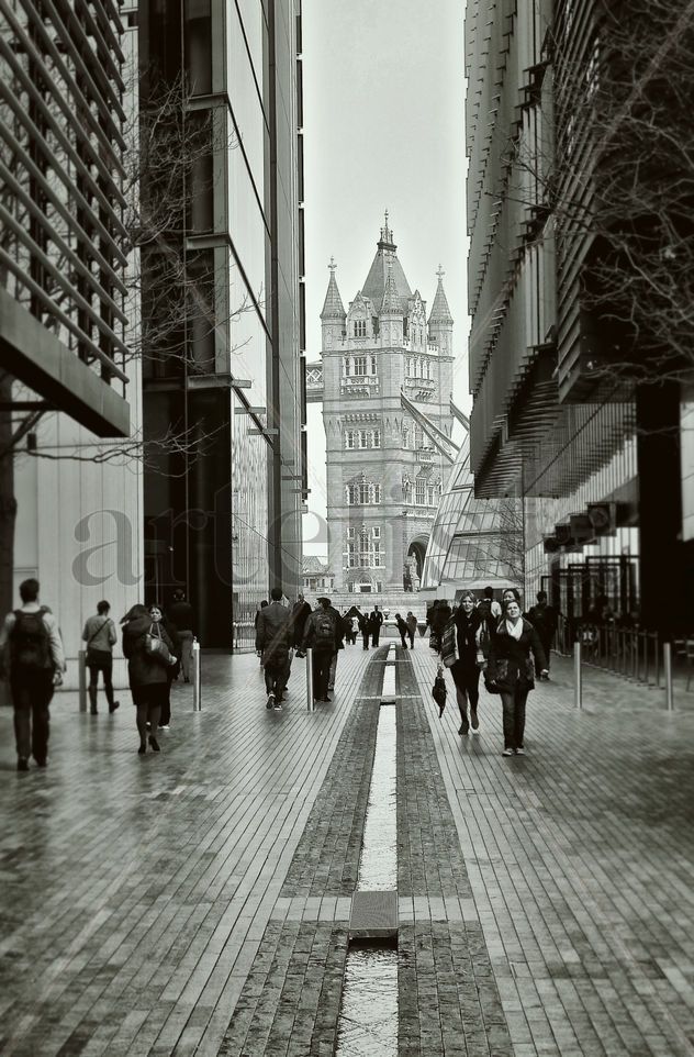 SERGIO BATTISTA - Prospect in London