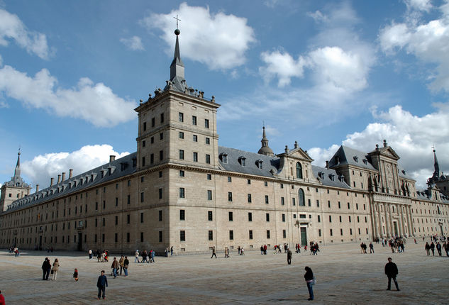 El Escorial Arquitectura e interiorismo Color (Digital)