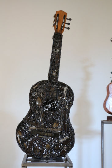 alma de hierro Metal Figurative