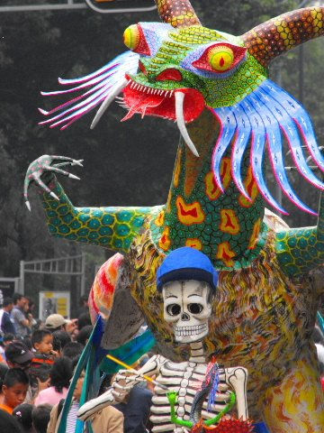 calacas y alebrijes