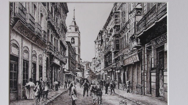 Calle Constitución e Iglesia de Santiago en Valladolid