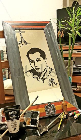 Espejo de pared artesanal. Homenaje a José Antonio Primo de Rivera 