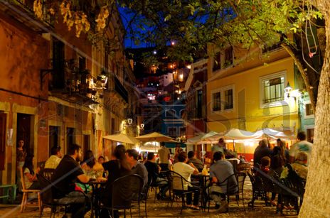 Cenando