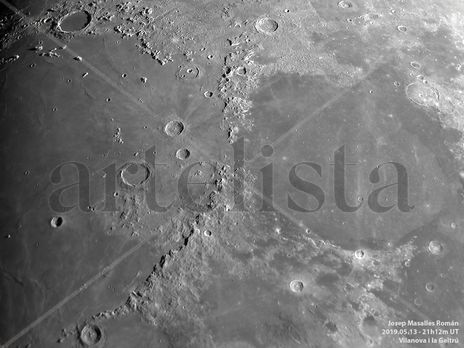 Luna: Cráteres y mares
