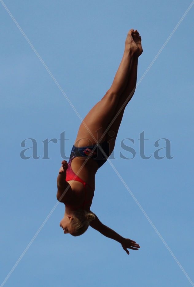 Clavadista Rhiannan Iffland